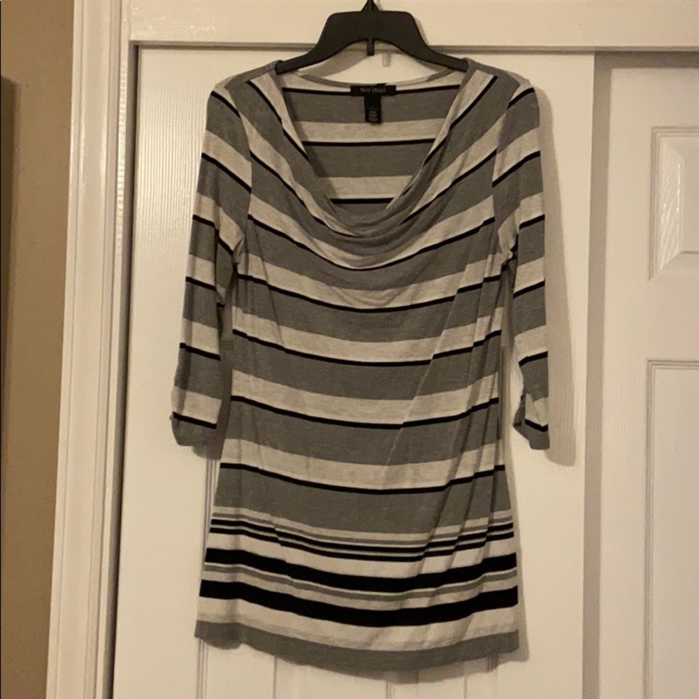 Whitehouse BlackMarket beautiful shirt!